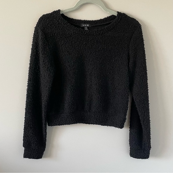Textured Knit Sweater - Long-Sleeve - Cropped Length - Black - Picture 1 of 4
